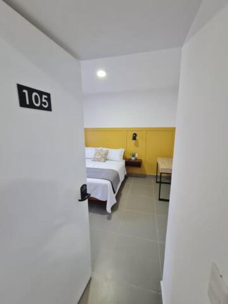 Urban Justo Sierra Aparthotel Гуадалахара Екстериор снимка