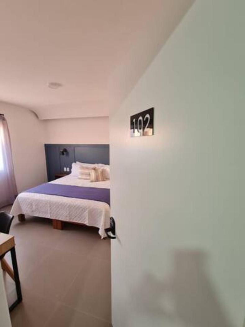Urban Justo Sierra Aparthotel Гуадалахара Екстериор снимка