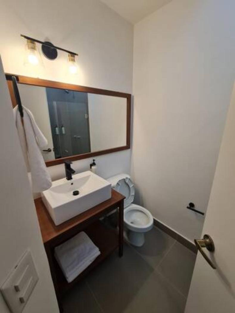 Urban Justo Sierra Aparthotel Гуадалахара Екстериор снимка